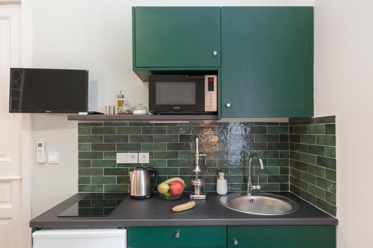 Troon Of Athens Apartments Экстерьер фото