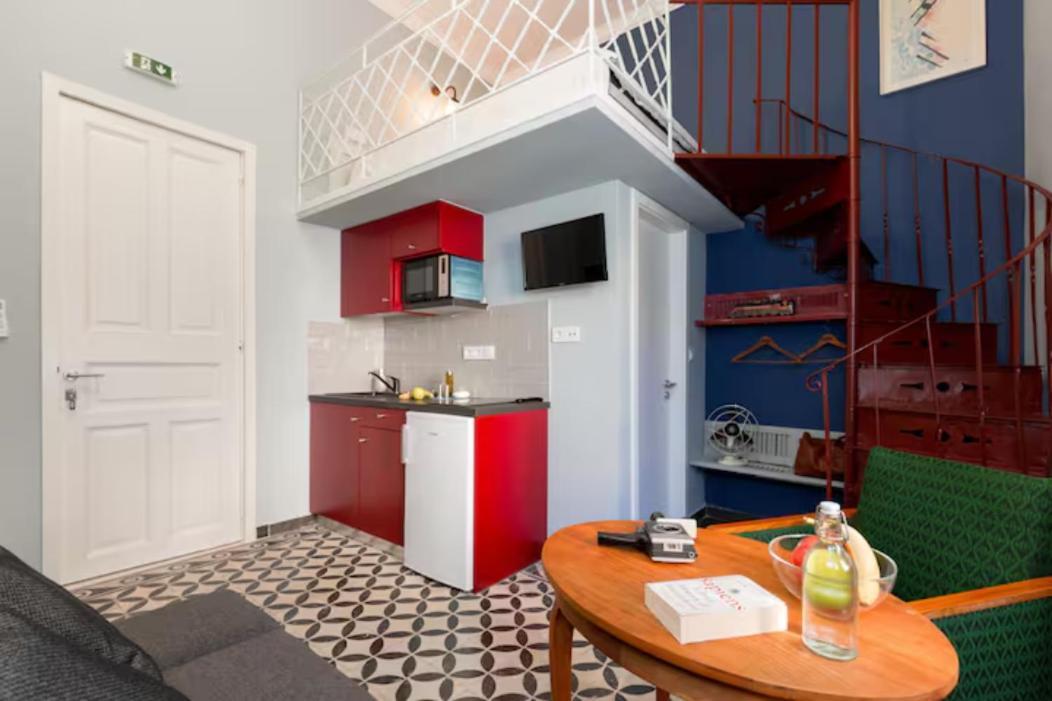 Troon Of Athens Apartments Экстерьер фото